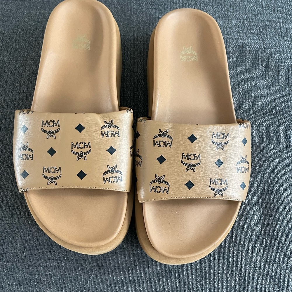 MCM Tan Platform Slides with Logo Print NWOT